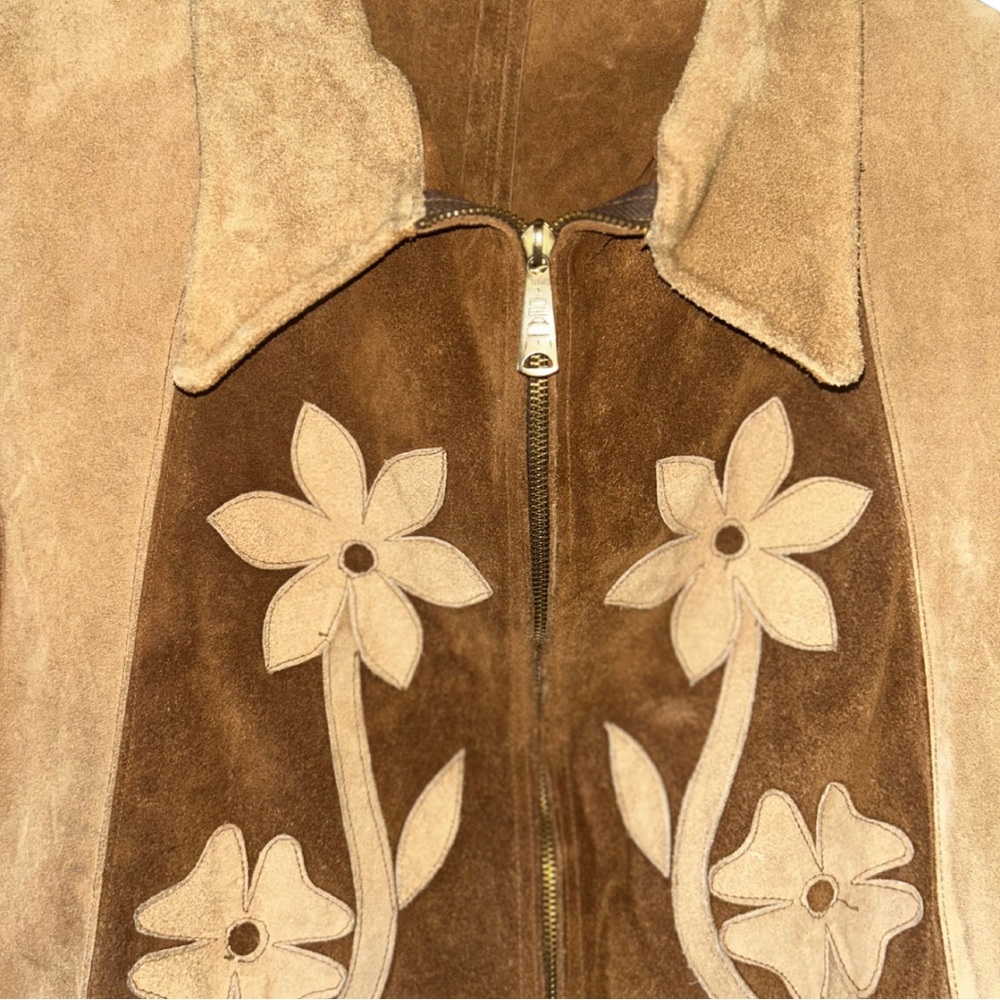 Vintage Floral Suede Cape - Picture 4 of 11
